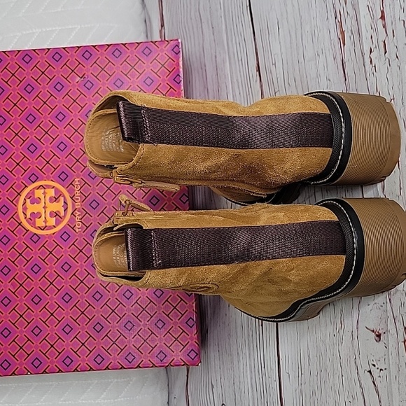 Tory Burch Miller Lug Sole Suede Bootie Size 7 - Picture 6 of 8
